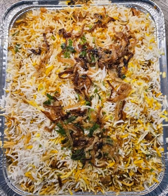 Family Pack Ulavacharu Boneless Chicken Biryani (Horsegram).